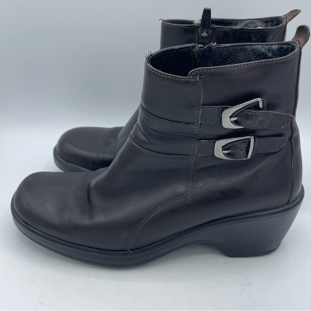 Dansko Women's Brown Ankle Boots